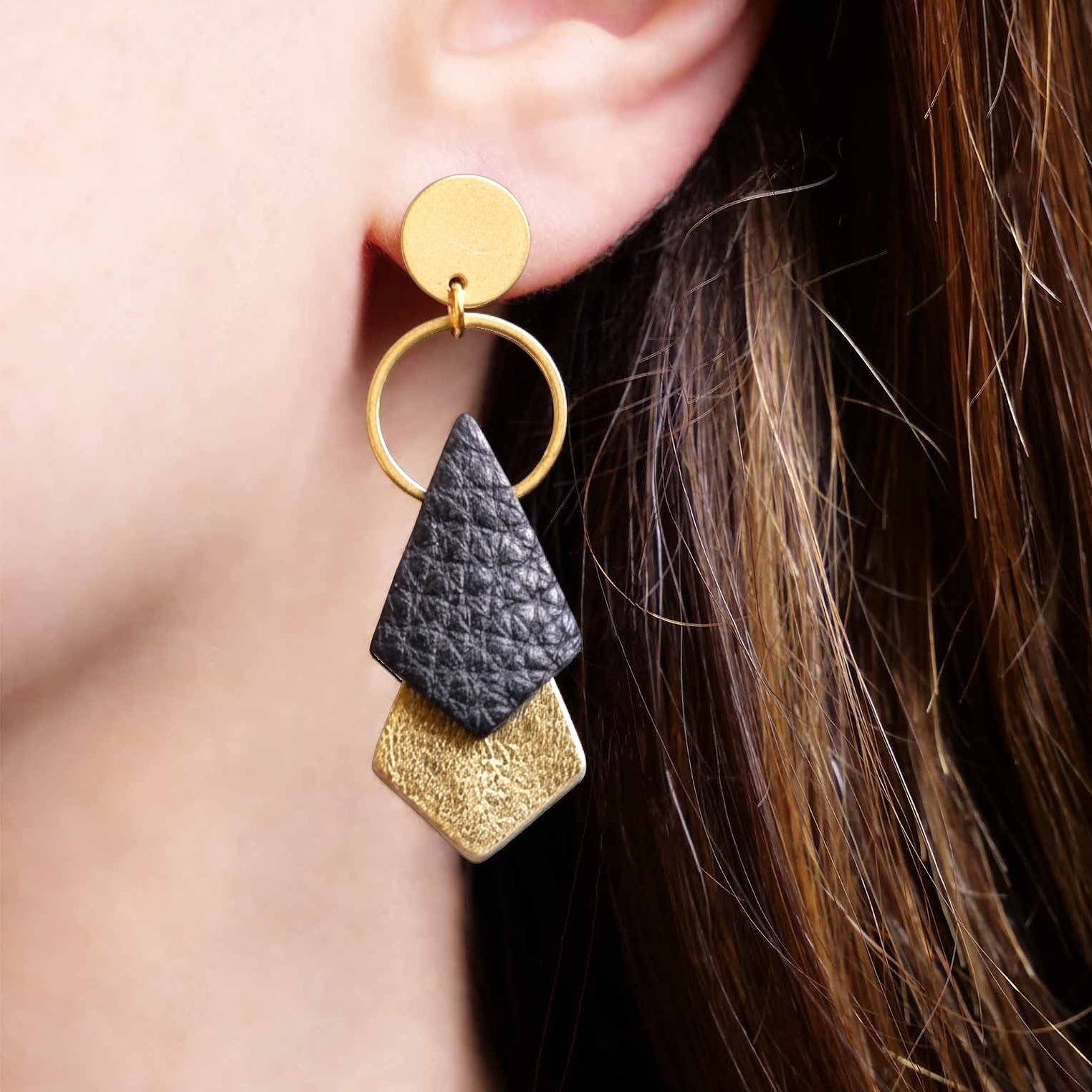 puces acier or fin cuirs recyclés noir doré