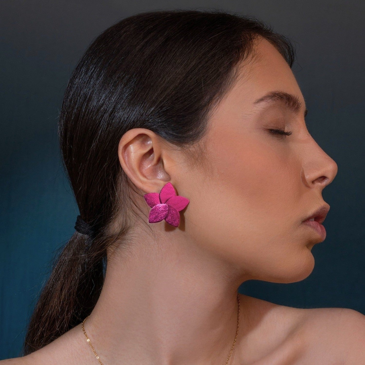 Jasmin leather stud earrings