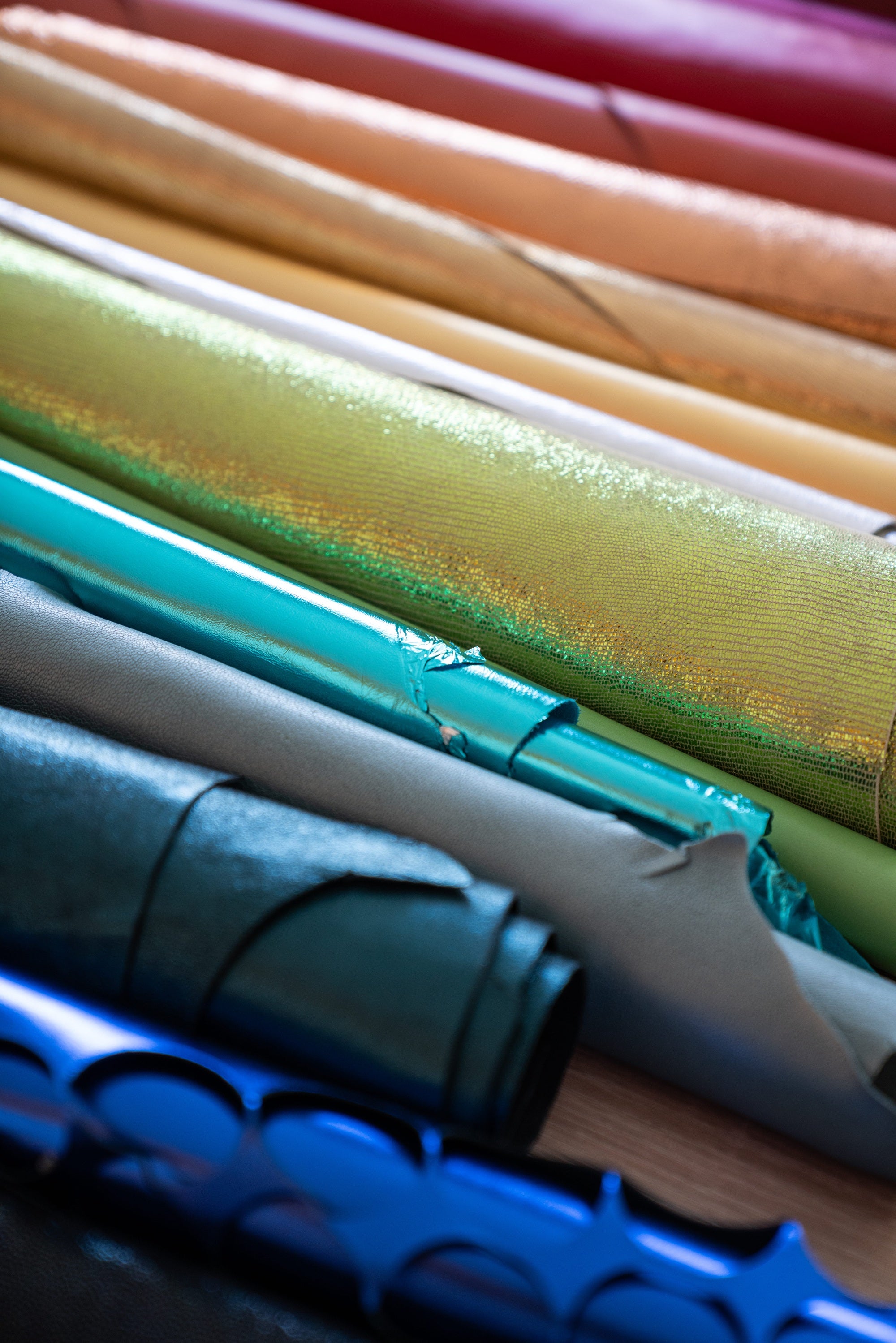 Rouleaux de cuirs de luxe de toutes les couleurs