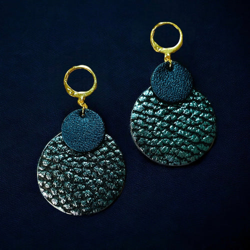 boucles d'oreilles Chica pendantes en duo de disques bicolores bleu nuit métallisé et bleu nuit grainé métallisé